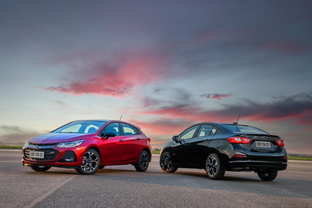 Novidades das duas novas versões do Cruze: RS E MIDNIGHT