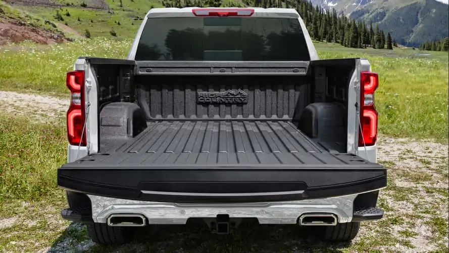 Imagem referente à notícia Chevrolet Silverado terá caçamba maior que a das rivais Ford F-150 e RAM 1500
