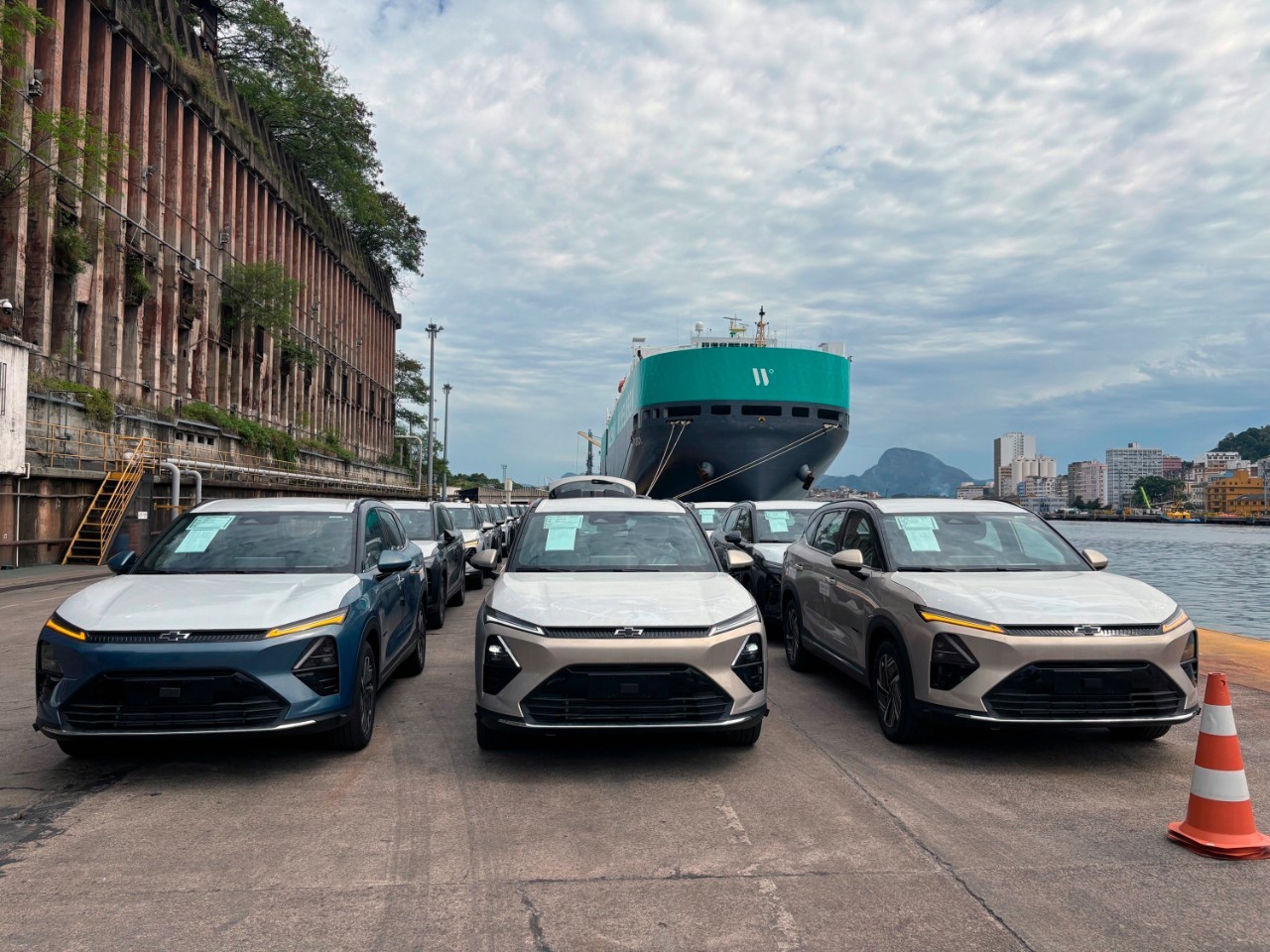 Imagem referente à notícia Chevrolet confirma Captiva EV para o Brasil